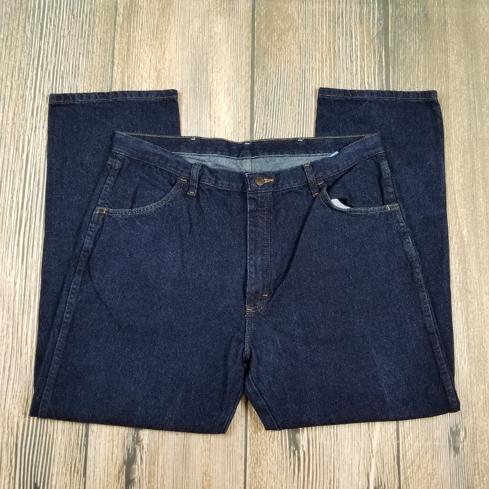 RUSTLER mens relaxed fit blue jean